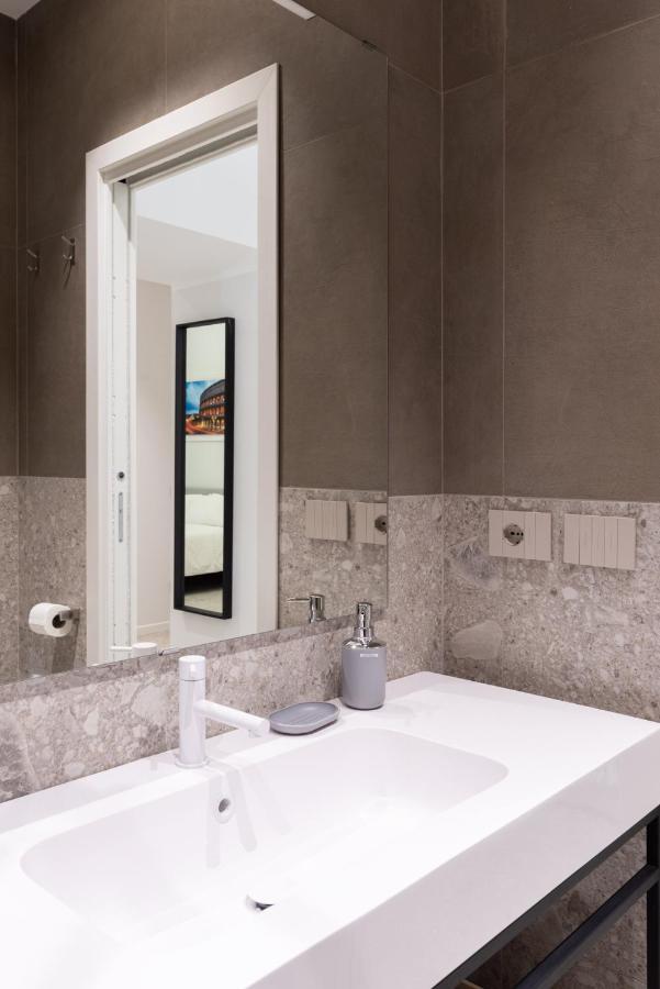 White Home Suite And Rooms 로마 외부 사진