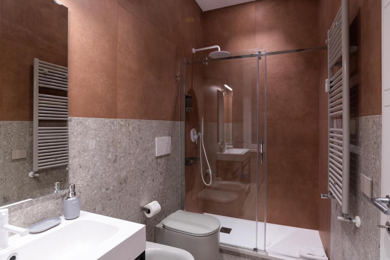 White Home Suite And Rooms 로마 외부 사진
